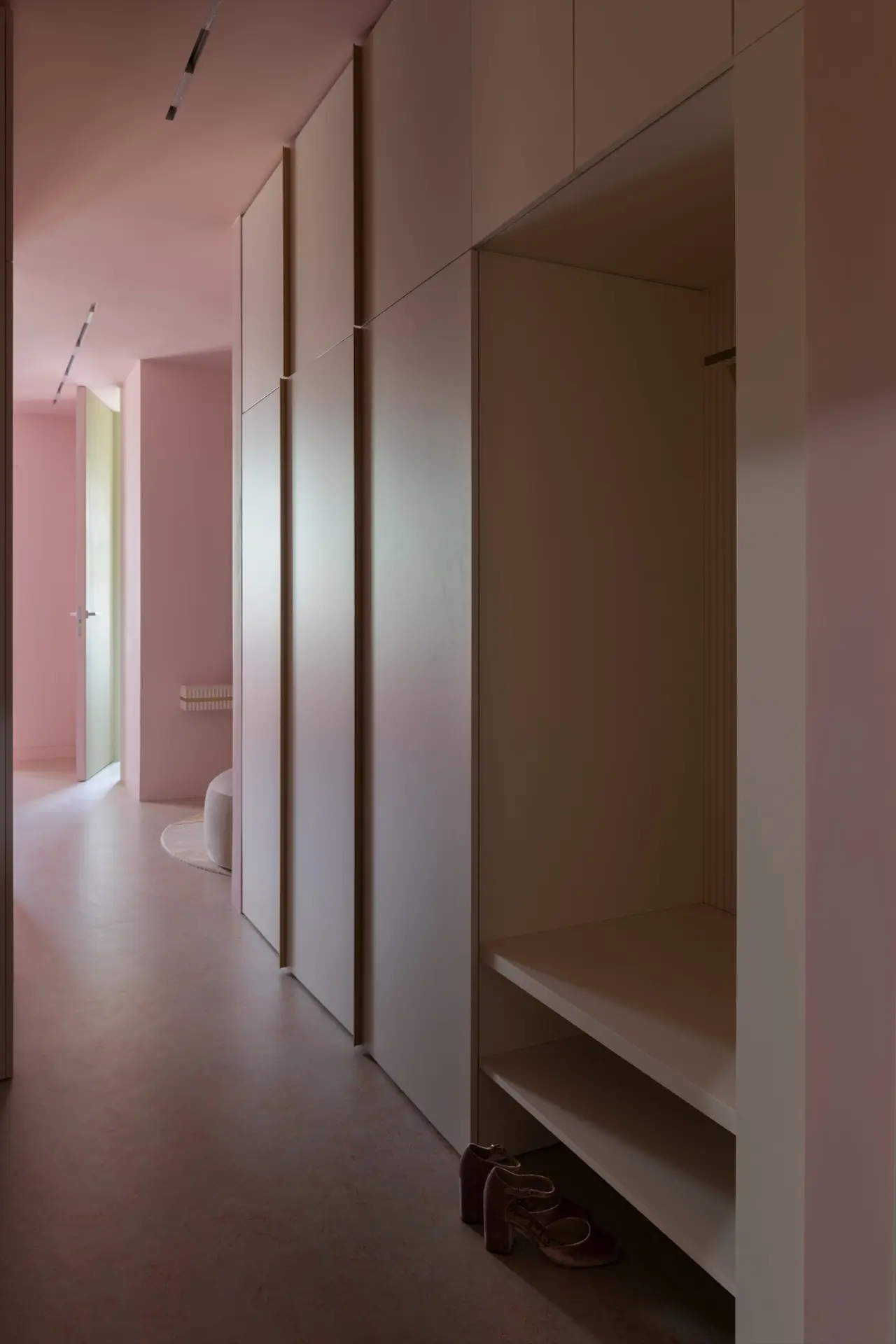 Гармония цвета в современном дизайн-проекте Юлии Нестеренко площадью 43 м²