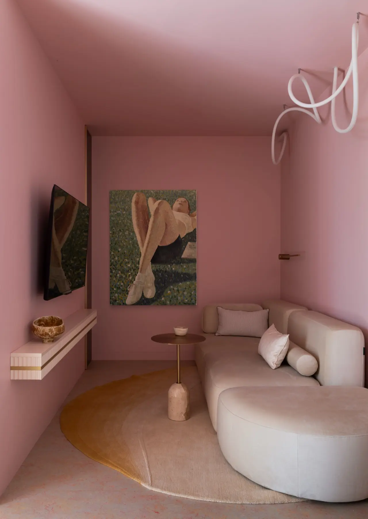 Гармония цвета в современном дизайн-проекте Юлии Нестеренко площадью 43 м²